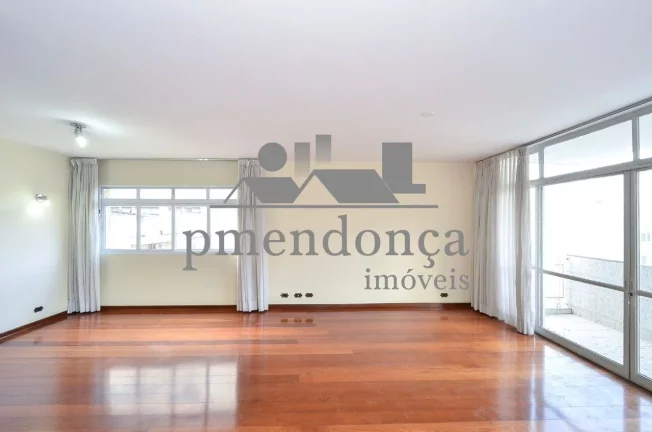 Imagem Apartamento em Higienopolis com 3 quartos (1 sui­te) e 1 vaga, 209m²