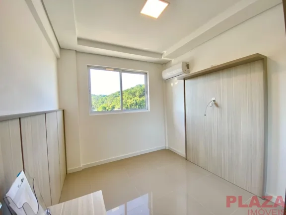 Imagem Apartamento no Centro | 2 Dormitórios (1 Suíte) | 2 Salões de Festas | Semi Mobiliado | Balneário Camboriú – SC