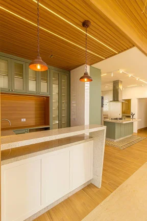 Imagem Casa com 337 m² Mobiliada 4 Dormitotios Estuda Permuta Parcial no ABC