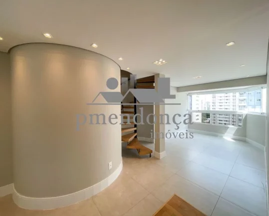 Imagem Cobertura Duplex reformada com 3 suites e 2 vagas, 175 m2