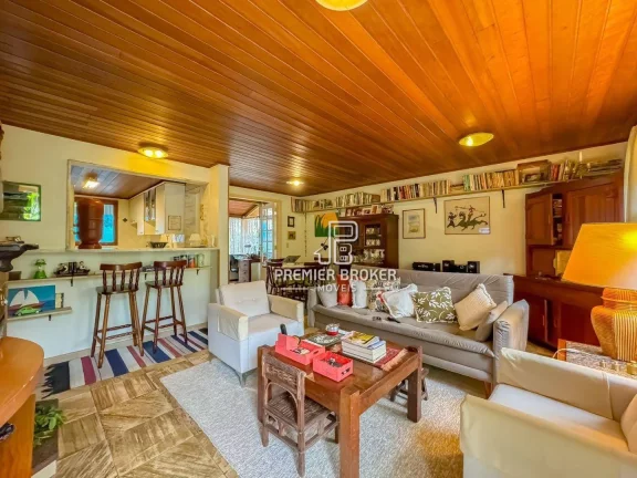 Imagem Casa à venda, 112 m² por R$ 680.000,00 - Albuquerque - Teresópolis/RJ