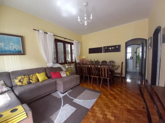 Imagem Casa para Venda em Teresópolis / RJ no bairro Várzea
