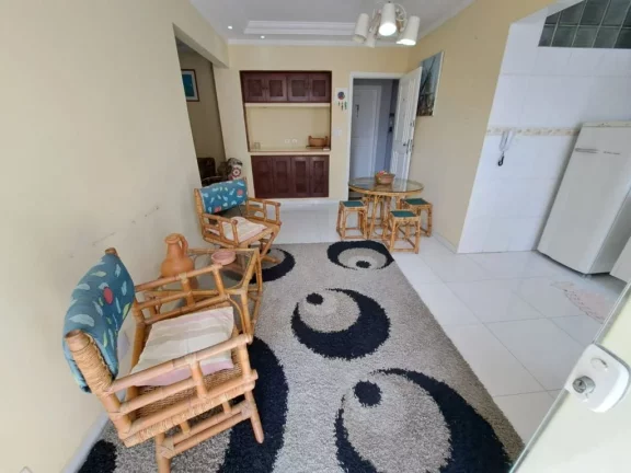 Imagem PITANGUEIRAS- CALÇADÃO , MARAVILHOSO APARTAMENTO , LOCALIZAÇÃO ESPETACULAR , GARAGEM NO PRÉDIO.