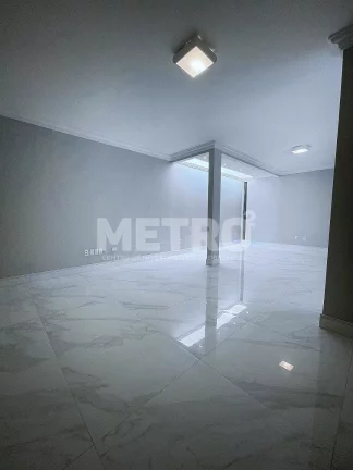 Imagem Ponto comercial à venda no centro com Sala ampla, 4 quartos, PETROLINA - PE