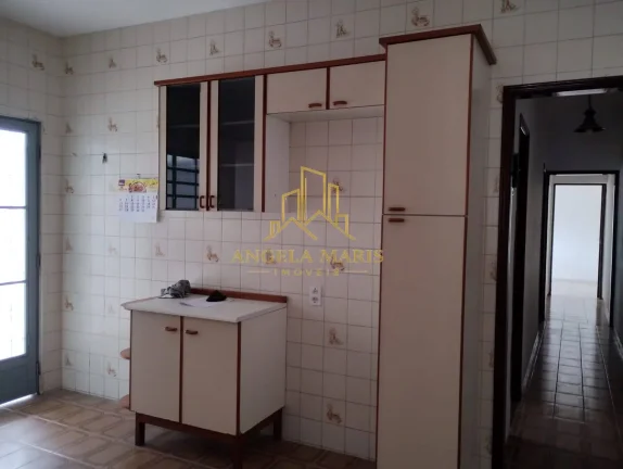 Imagem Casa 3 dormitórios ( 1 suíte), 2 vagas, Jd. Morumbi Sjc.