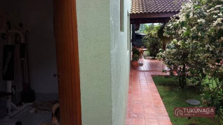 Imagem Chácara com 3 quartos à venda, 1100 m² por R$ 2.330.000 - Jardim Estância Brasil - Atibaia/SP