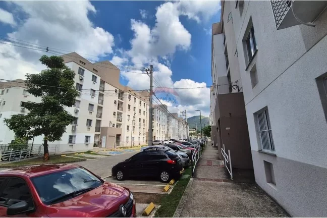 Imagem Apartamento com 3 quartos 56m² à Venda na Taquara, Rio de Janeiro.