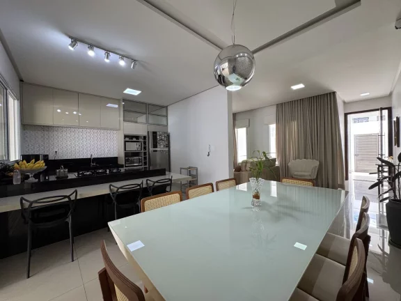 Imagem Casa à Venda no Alto dos Caiçaras – 3 Quartos, Suíte Master e Área Gourmet