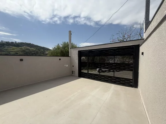 Imagem Linda Casa com Piscina no Residencial Nova Jaguari