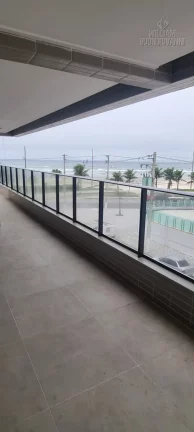 Imagem Exclusividade à Beira-Mar em Maracanã: Seu Refúgio a 100 m da Praia