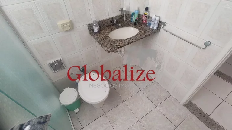 Imagem Apartamento de 3 dormitórios com garagem fechada primeiro andar no bairro do Boqueirão em Santos (SP) por R$.475.000,00 !
