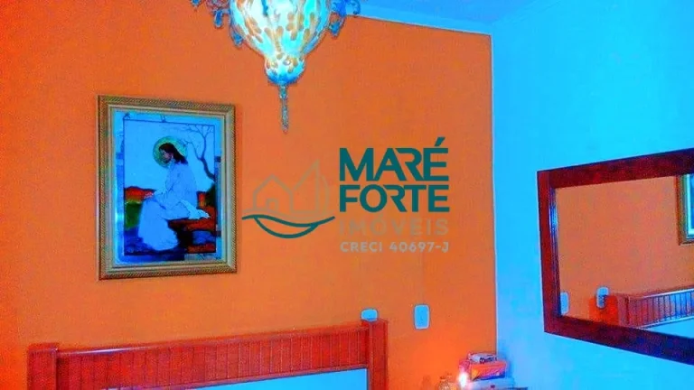 Imagem CASA COM 03 DORMITORIOS E CLOSET