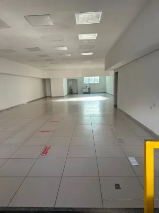 Imagem Excelente Salão para locação no Bairro Santa Terezinha em Santo André