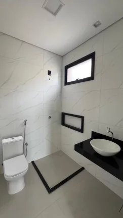 Imagem Casa em Condomínio para Venda em Cuiabá / MT no bairro Condomínio Primor das Torres