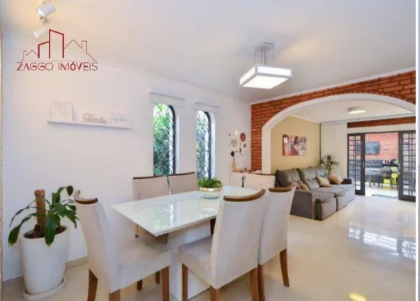 Imagem Linda Casa Reformada na Vila Mascote.