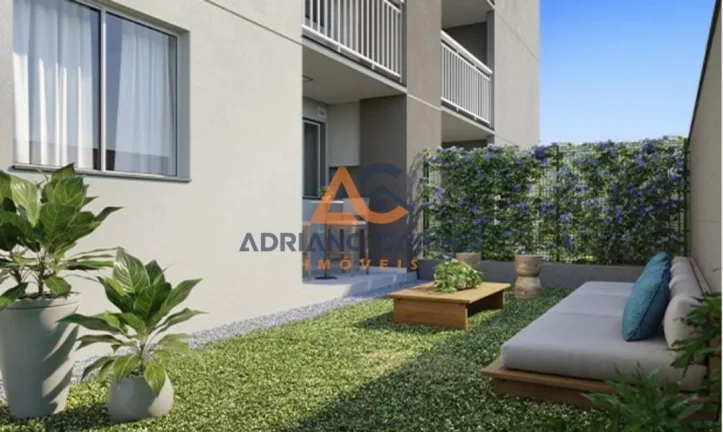 Imagem Adriano Carpes Imóveis vende - Apartamento com 2 dormitórios, a 350 metros da praia em Balneário Piçarras-SC