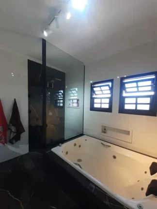 Imagem Casa para Venda em Peruíbe, Centro, 5 dormitórios, 4 suítes, 2 banheiros, 7 vagas