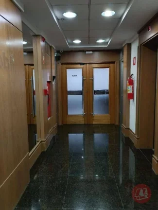 Imagem Sala, 483 m² - venda por R$ 3.200.000,00 ou aluguel por R$ 35.000,00/mês - São João - Porto Alegre/RS