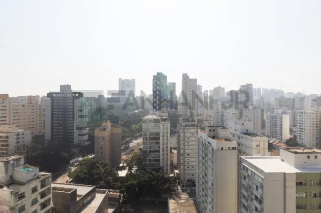Imagem Apartamento para locação em São Paulo-SP, Cerqueira César: 2 quartos, 2 suítes, 3 salas, 1 vaga - 92m². Venha conferir!