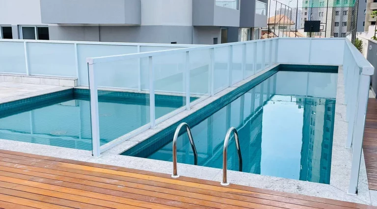 Imagem Apartamento com 2 dormitórios para alugar, 61 m² por R$ 3.420,00/mês - Jardim - Santo André/SP