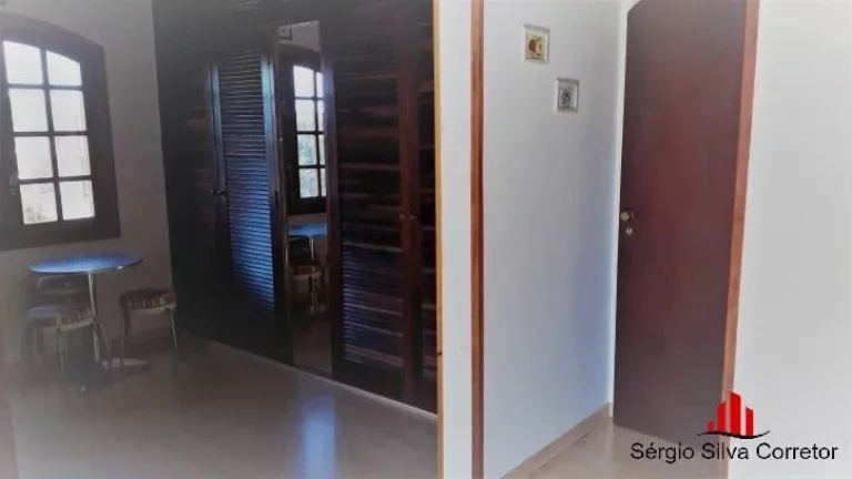 Imagem Casa a venda com 03 quartos em Vila Nova Suíça na Região do Portal.