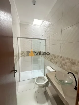 Imagem Apresentamos uma excelente oportunidade de compra em Sorocaba! Esta charmosa casa está localizada n...