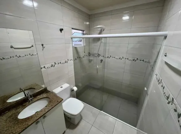 Imagem Sobrado com 3 dormitórios sendo 1 suíte e 1 vaga de garagem em Balneário Camboriú/SC