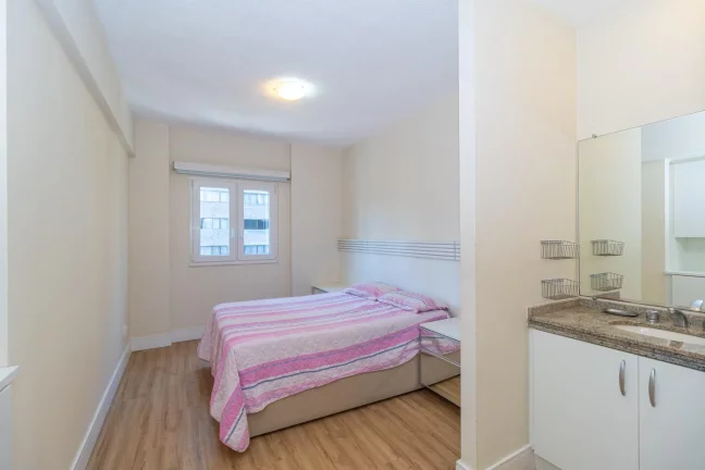 Imagem Apartamento de 3 quartos no bairro Água Verde