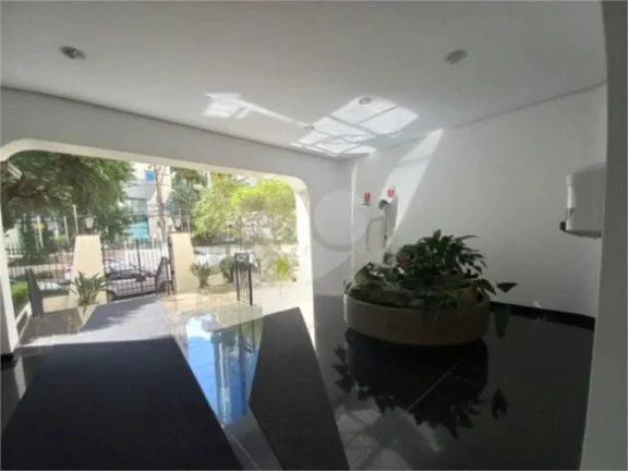 Imagem Apartamento à venda com 3 quartos, sendo 1 suíte, no condomínio Edifício Vermont, São Paulo - SP