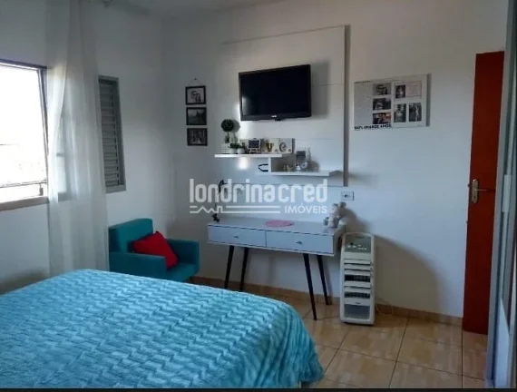 Imagem Imóvel completo na Região Sul de Londrina com 252m², jardim privativo, churrasqueira e aquecedor solar