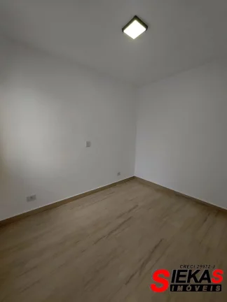 Imagem Imperdível oportunidade: Casa à venda na Vila São Geraldo, São Paulo-SP! 3 quartos, 1 suíte, 1 sala, 2 banheiros, 2 vagas, 108m².