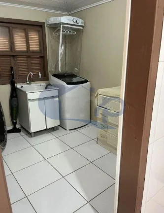 Imagem Casa á venda com 2 dormitórios na Vila São João em Torres/RS