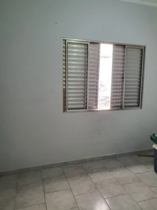 Imagem VENDO CASA COM DOIS QUARTOS E EDÍCULA NO BAIRRO JD. SANTA CRUZ!