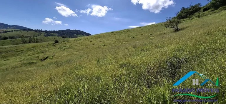 Imagem Oportunidade Única: Terreno Espetacular no Caminho da Fé, Paraisópolis!