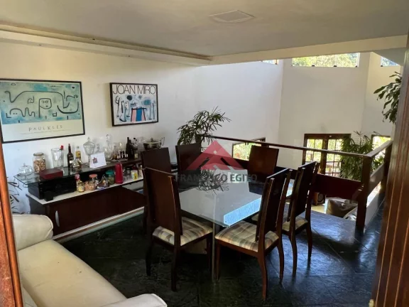 Imagem Casa em condomínio fechado, ótima localização, próximo das praias da região oceânica.
