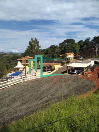Imagem SÍTIO Á VENDA EXCELENTE OPORTUNIDADE EM ITAMOGI - Varias represas - Piscina - Chalé - Palco para shows