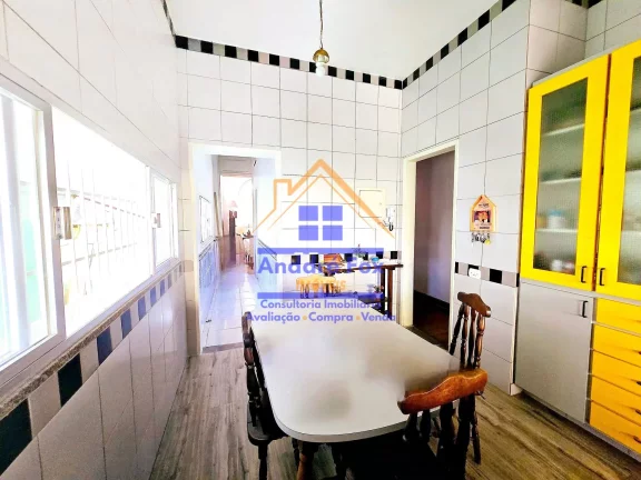 Imagem Casa com 5 quartos, 2 suítes, quintal, garagem para 3 carros, terreno 12X35, à venda, 215 m² por R$ 630.000 - Méier - Rio de Janeiro - RJ