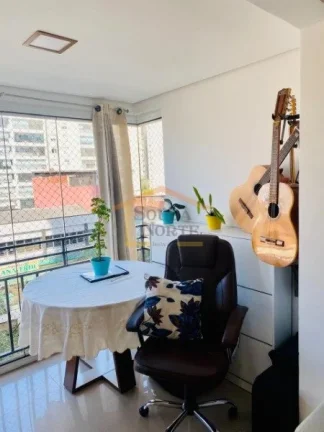 Imagem Apartamento com 3 dormitórios, sendo 1 suíte, 2 banheiros, ar-condicionado, recém-reformado, com ...
