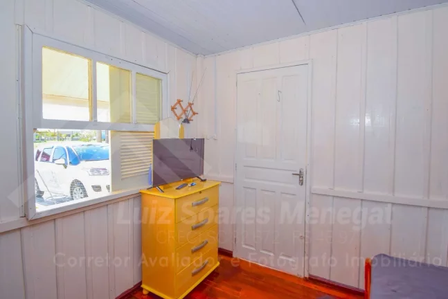 Imagem Casa com pátio na frente e atrás na zona sul