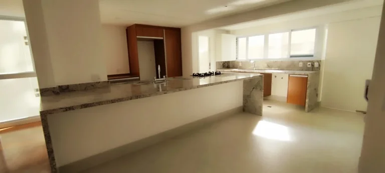 Imagem Apartamento 144 M², 3Q, 1 Suíte, 3º opcional, todo reformado, sala e cozinha gourmet integrados com forno e cooktop, academia, playground, ar split.