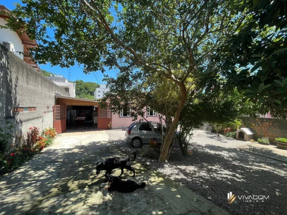 Casa com 3 Quartos à Venda, 360 m² em Fundos - Biguaçu