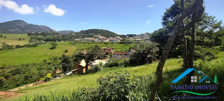 Imagem Vista espetacular e segurança: seu terreno te espera em Paraisópolis!
