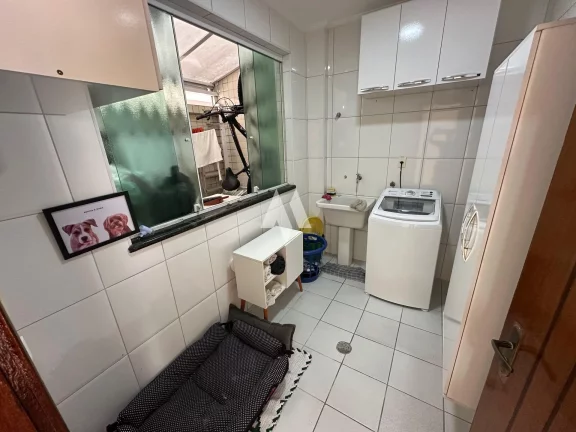 Imagem Casa moderna com 03 vagas de garagem na Aparecida!