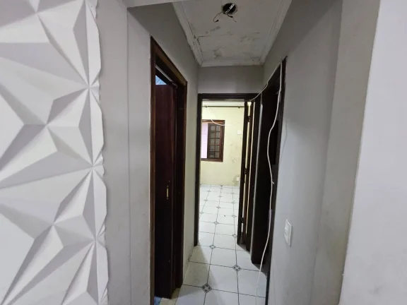 Imagem Casa com Corredor Lateral 197 m² 2 Dormitorios e 2 Vagas de Gargens