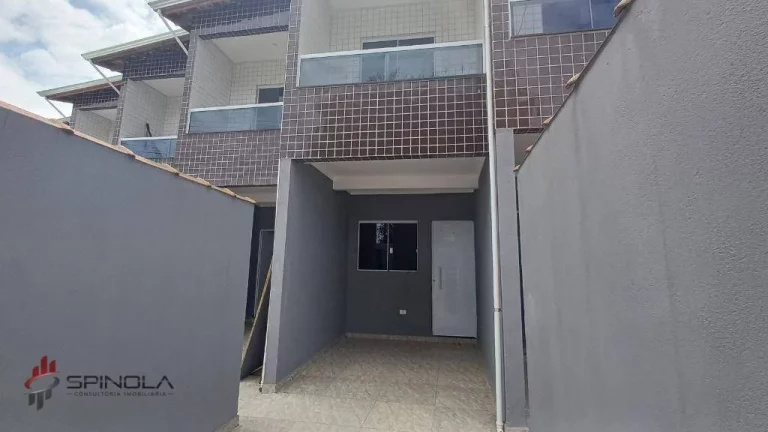 Imagem Sobrado com 2 dormitórios à venda, 70 m² por R$ 360.000,00 - Jardim Imperador - Praia Grande/SP