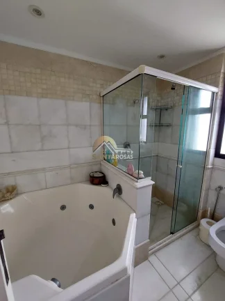 Imagem Apartamento mobiliado de 278m² 1 por andar, 3 suítes, andar alto e vista mar. Varanda gourmet clim
