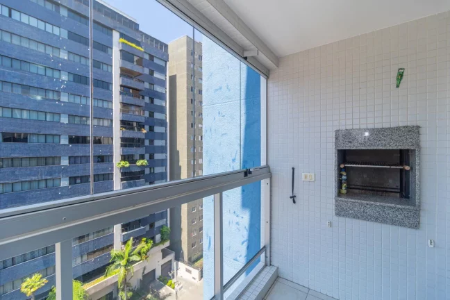 Imagem Apartamento de 3 quartos no bairro Água Verde