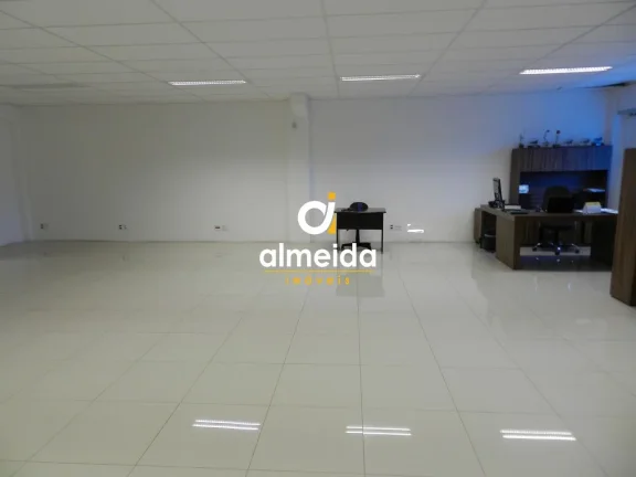 Imagem MARAVILHOSO PREDIO COMERCIAL COM ESTACIONAMENTO!