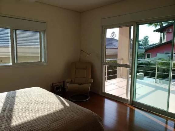 Imagem Casa no Res. Melville - 400m²