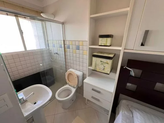 Imagem Apartamento frente mar com 3 suítes e 4 vagas de garagem em Balneário Camboriú